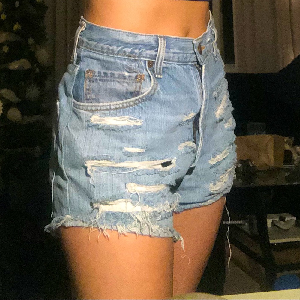 High waisted Levi denim shorts - Picture 3 of 8